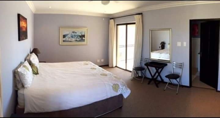 5 Bedroom Property for Sale in Sasolburg Free State
